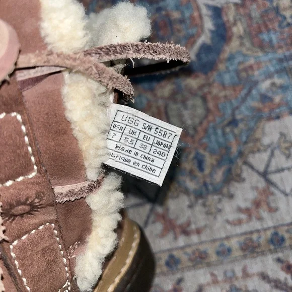 UGG Booties (7), Australia 5587 Brown Suede Leather Sheepskin - Picture 16 of 16